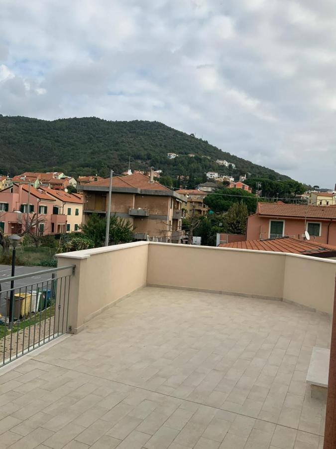 Casa Vacanze Romeo Pietra Ligure Buitenkant foto