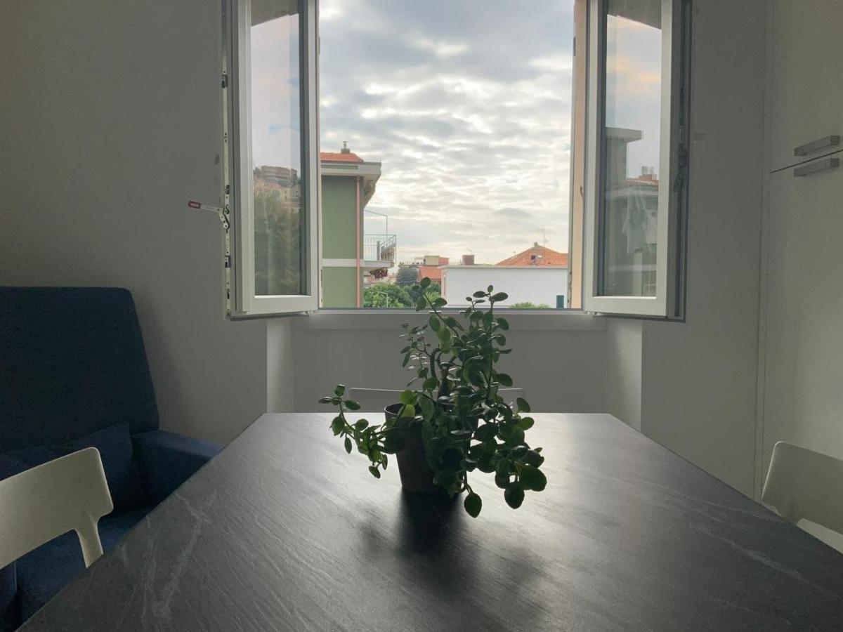 Casa Vacanze Romeo Pietra Ligure Buitenkant foto