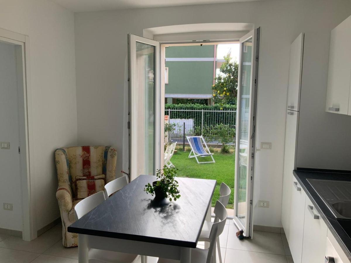 Casa Vacanze Romeo Pietra Ligure Buitenkant foto