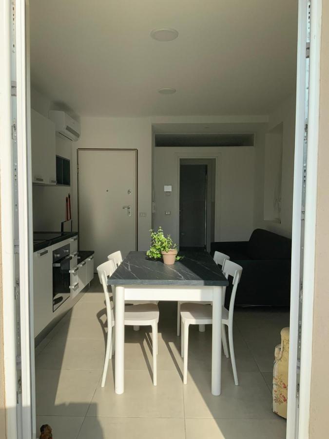 Casa Vacanze Romeo Pietra Ligure Buitenkant foto